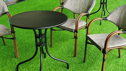 Worry-about-the-daily-maintenance-of-your-lawn-5-Reasons-why-artificial-Grass-is-best-for-you Eurotex
