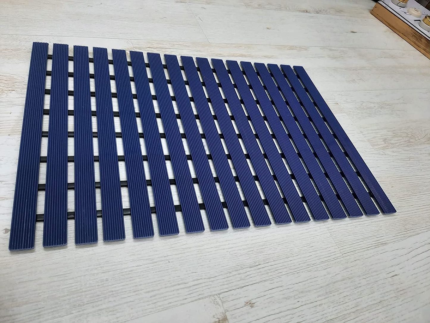 non slip bath mats for elderly